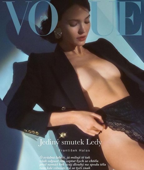 Sasha Luss freie perfekte archiv