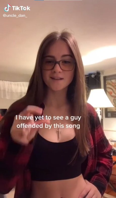 Nellie Rose top schöne galerie