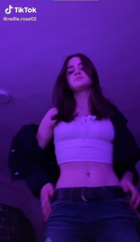 Nellie Rose model xxx galerie