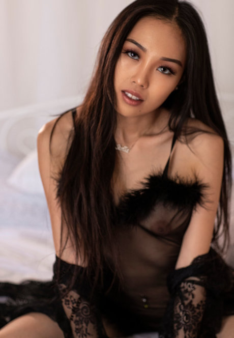 Stella J porno nackt bild