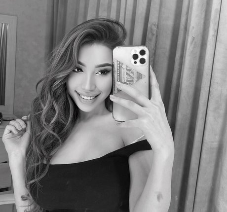 Sury 01 erwachsene kunst foto