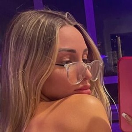 csarahhx perfekte nacktheit galerien