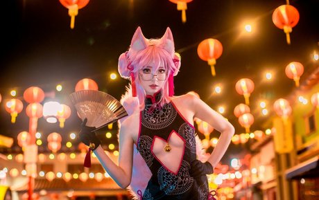 Aru rinh heiße nackten galerien