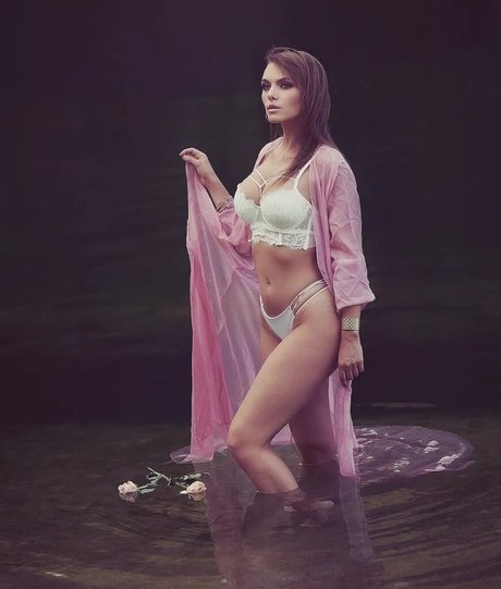 Kylliecosplay nacktheit nette bilder