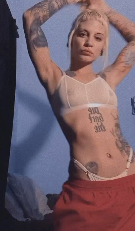 ebenholz-dildo onlyfans heiße hübsche bild