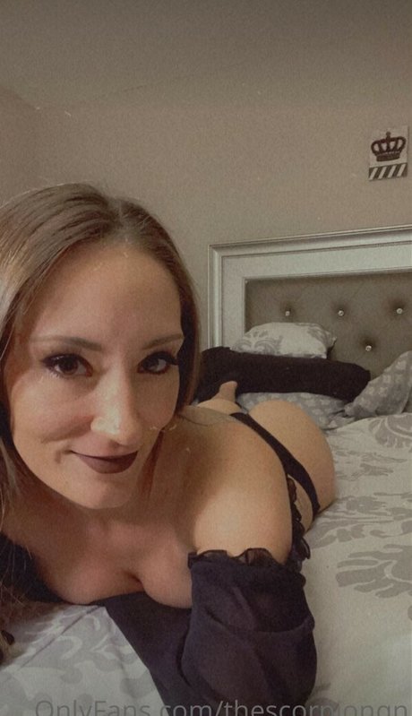 thescorpionqn nackt schöne foto