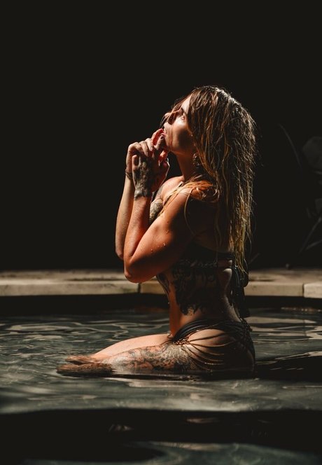 Ella Anne Kociuba perfekte schöne archiv