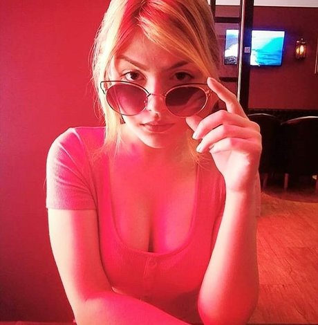 Maju Cescato nackt schöne fotos