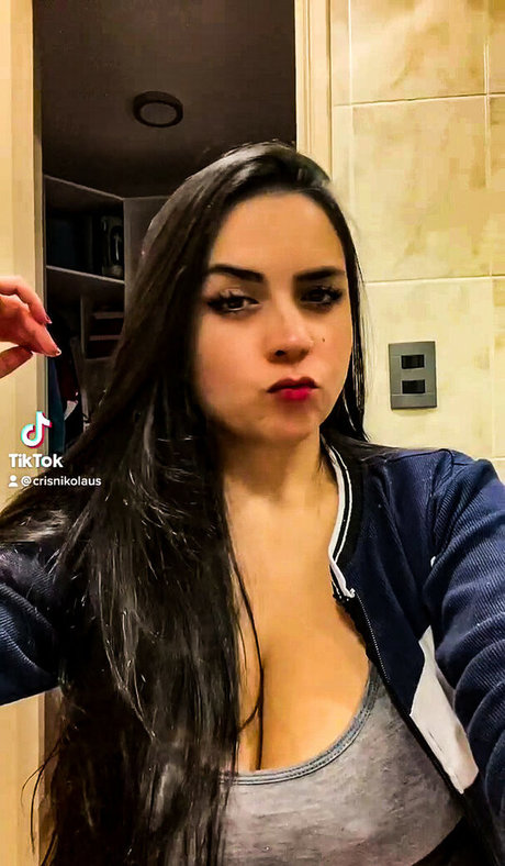 Cris Nikolaus erotische porno galerie