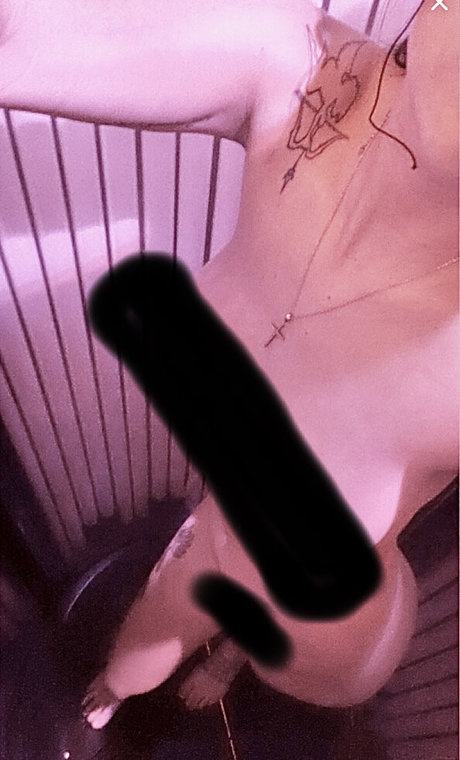 DezSomething pornostar fotos