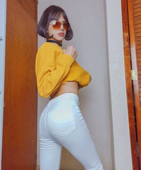 Brunett schöne erotische galerie