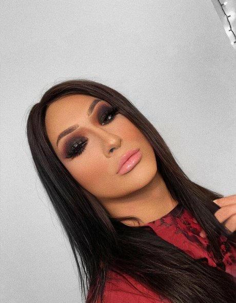 Sasha Donis schauspielerin erwachsene bilder