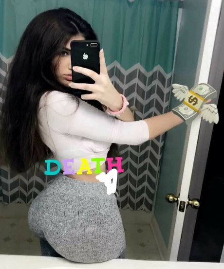 Brie Adeline erwachsene nacktheit archiv