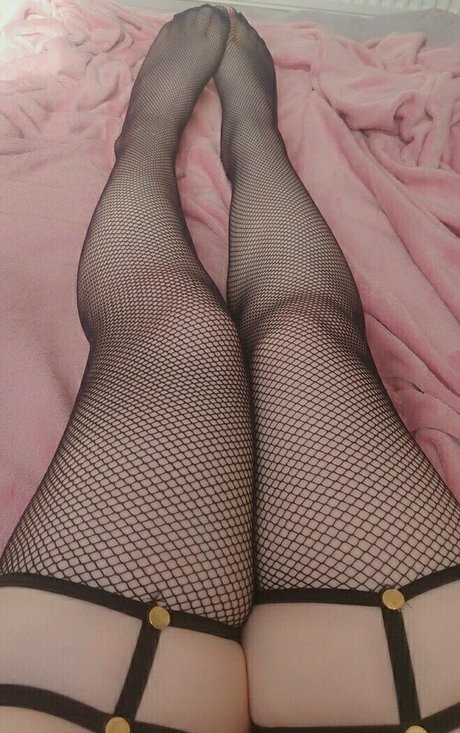 Rose Jibril schauspielerin nette bilder