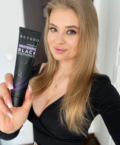 Weronika Zubowicz porno heiße galerien