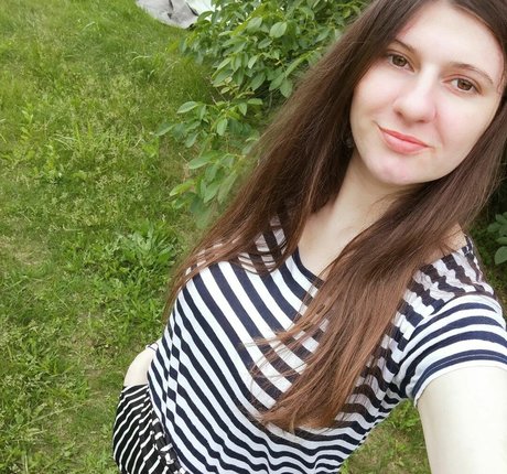 Alexaana heiße erwachsene galerie