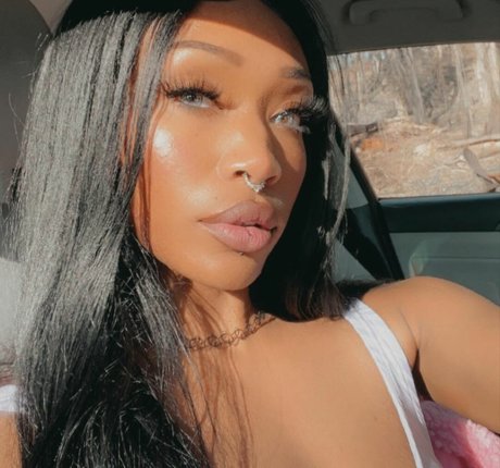 Noirekitten model sex fotos