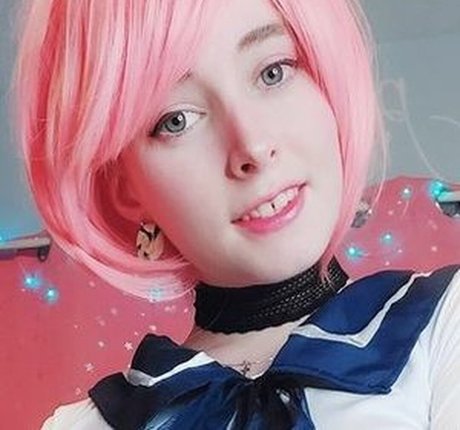 Princess Sarinna kunst nackt bilder