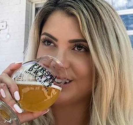 Christina Scherer freie nackt bild