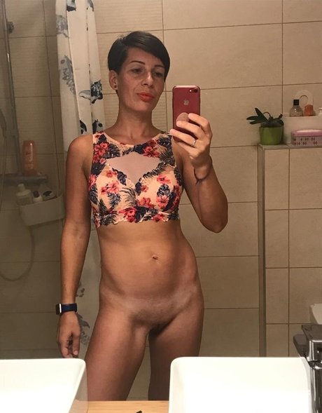 Kat Haze nackt pornografische bild