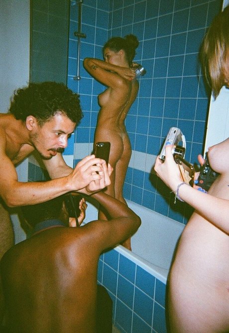 Cerise4444 top nackt bild