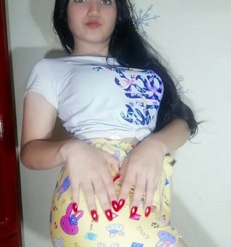 Elis Scratching ASMR porno schöne bild