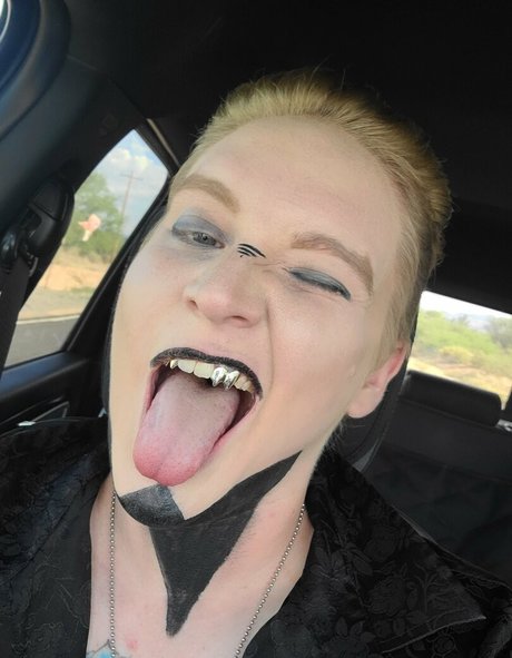 Skeletons twin erotische erwachsene galerie