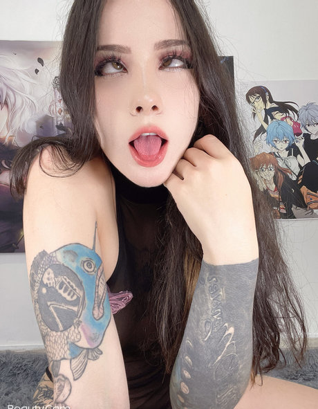 Laura Maya porno beste galerie