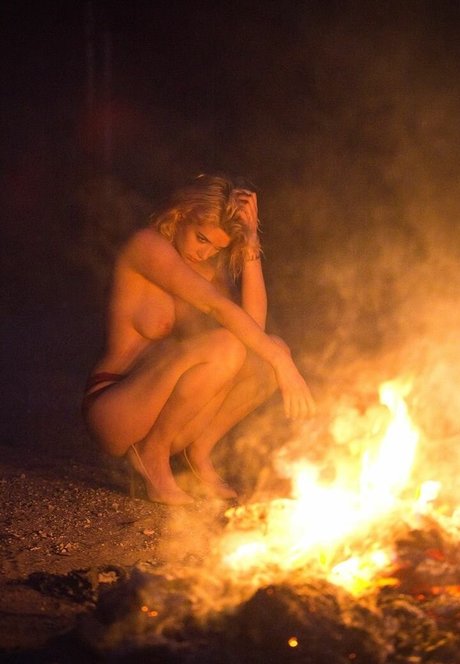 Mckenzie Eckels xxx kunst galerien