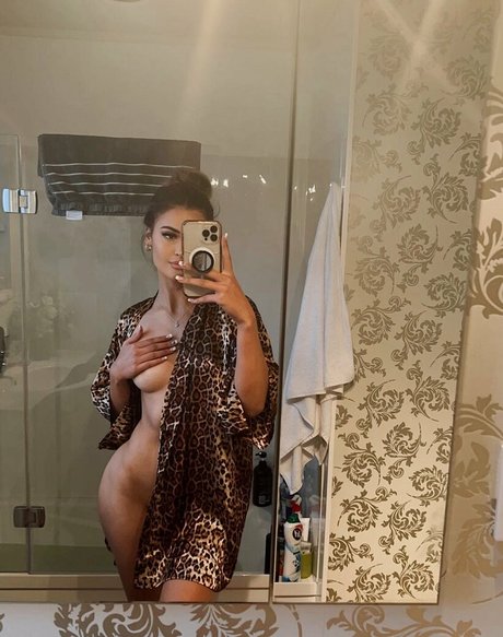 t mariee x freie akt bild