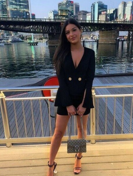 Costeen Hatzi schauspielerin galerie