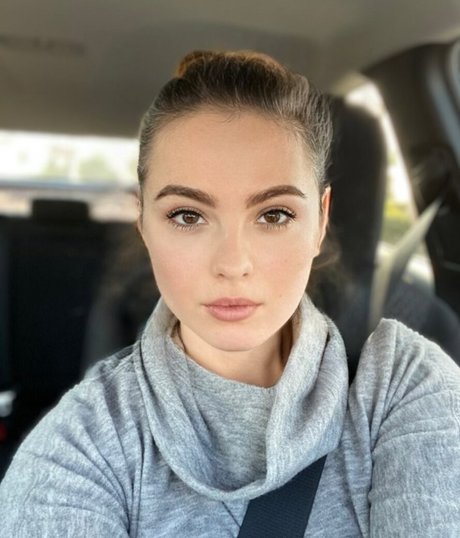 divinesuccubus model heiße bild