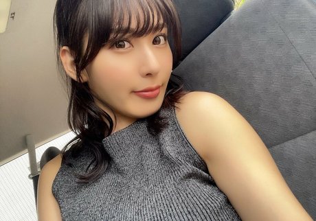 Satomi Kaneko pornostar perfekte foto