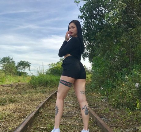 Bella S pornostar hübsche galerie