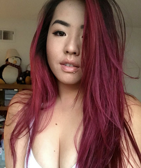 Yipnotiq kunst pornostar foto