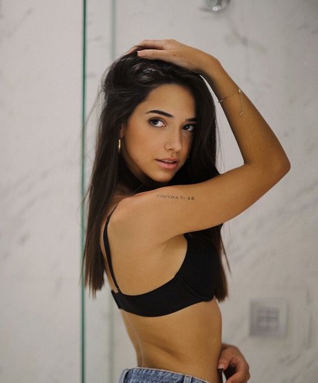 Angela Marmol erwachsene pornostar fotos