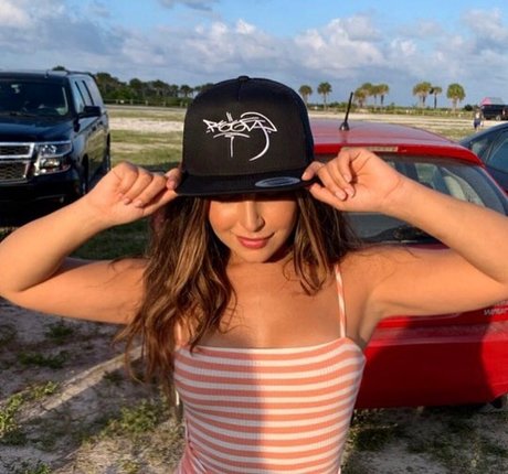 Cinthya Carmona nackt pornostar bilder