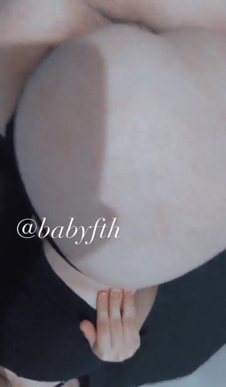 Angel Babyfth schauspielerin schöne foto