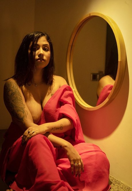 triefend nasse muschi onlyfans heiße hd fotos