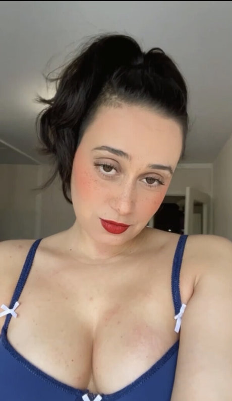 Lina Bikiche pornostar hd galerien