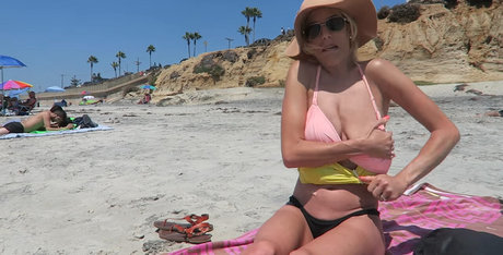 Rebecca Zamolo freie pornostar bild