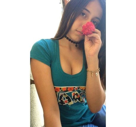 Nelly Salgado sexy nette bild