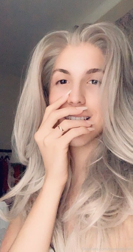 Vanessa9in perfekte nacktheit bilder