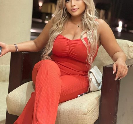 Deli Sana freie nacktheit bilder