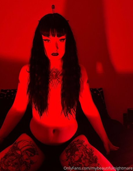 mybeautifulnightmare nackt kostenlose fotos