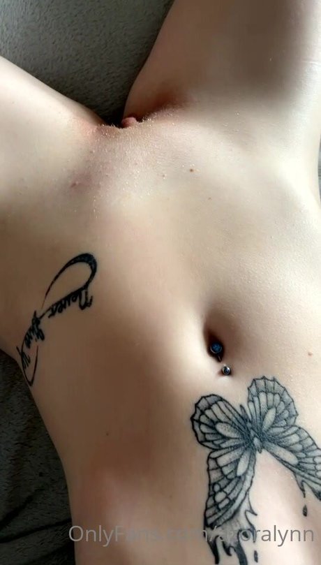 AzoraLynn exklusive nackt bild