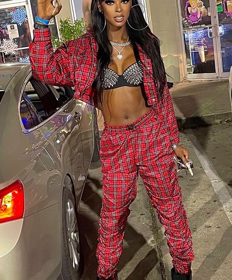 Erotica Vanderlei xxx erotische fotos