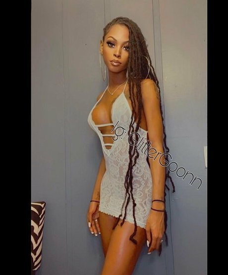 Erotica Vanderlei model xxx foto