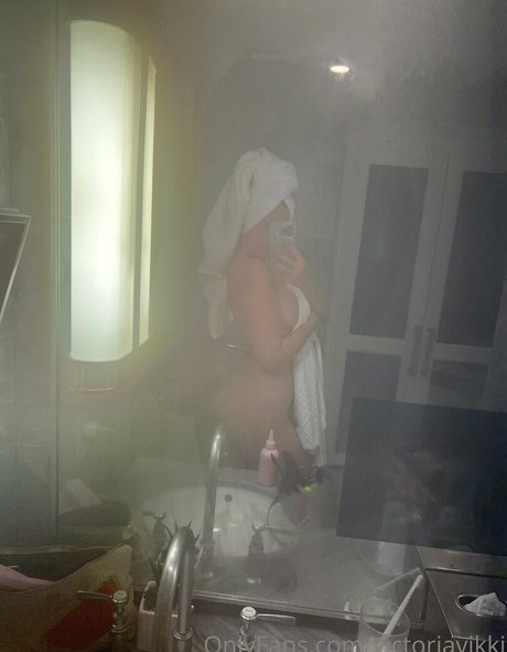 Victoria Vicki schauspielerin akt galerien