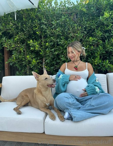 aylawoodruff schauspielerin sexy foto